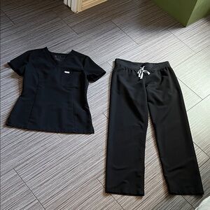 Black  figs set SP PANTS AND XXS TOP